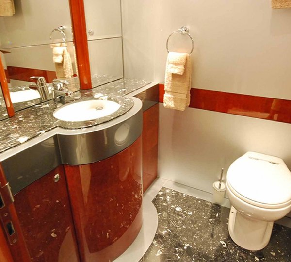 MOKSHA - Guest ensuite