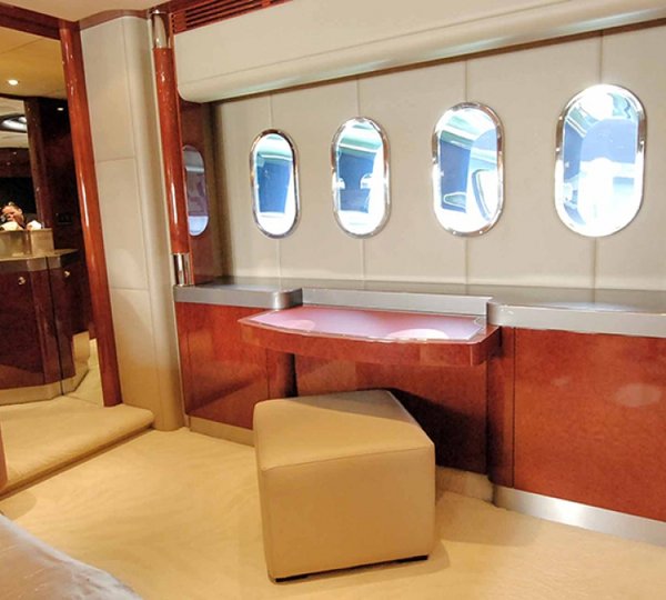 MOKSHA - Master cabin vanity