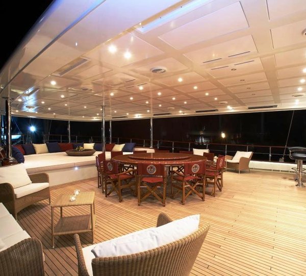 MONTIGNE -  Aft Deck Dining