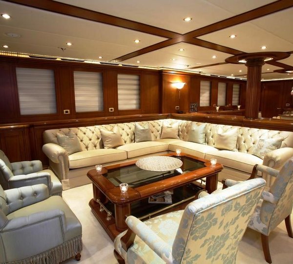 MONTIGNE - Main Salon 2