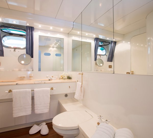 MY ACE SIX - Ensuite