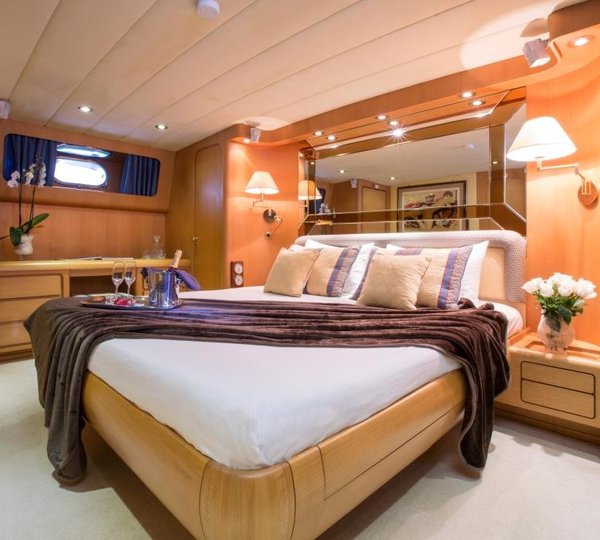 MY ACE SIX - Master cabin