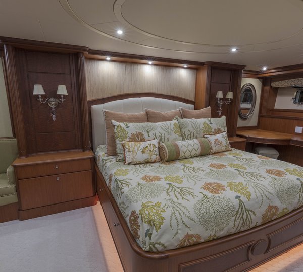 MY ANNDRIANNA - Master stateroom
