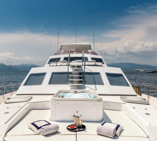 MY ANTISAN - Foredeck