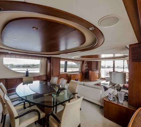 MY ANTONIA II - Formal dining