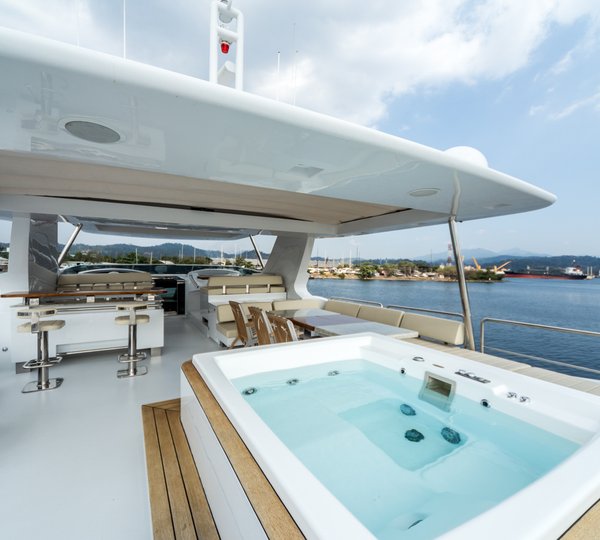 MY ANTONIA II - Jacuzzi