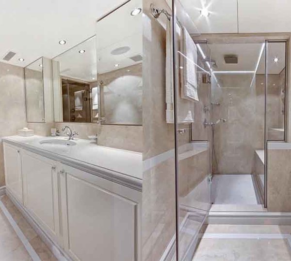 MY ARIONAS - Master ensuite