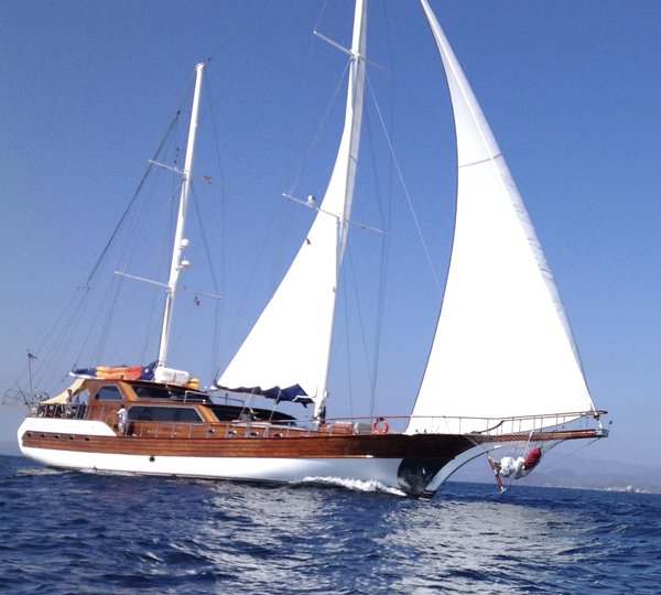 MY BESAME MUCHO - 001