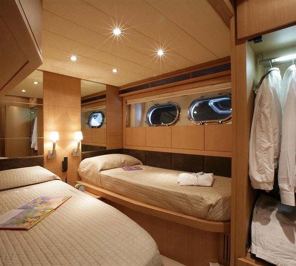 MY BLUE ANGEL - Twin cabin