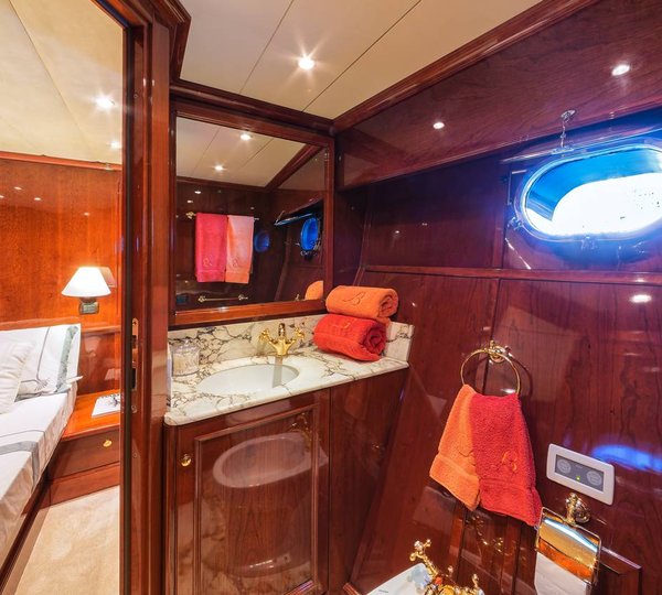 MY BUGIA - Ensuite cabin view