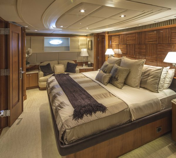 MY CHILDS PLAY - Master cabin