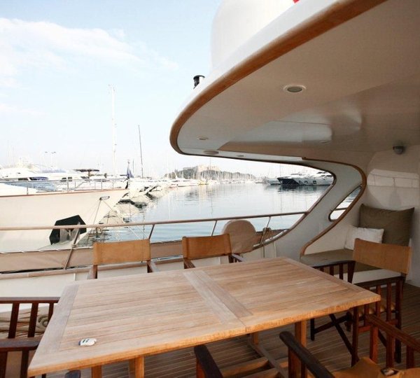 MY CONQUEST OF 1966 - Aft deck