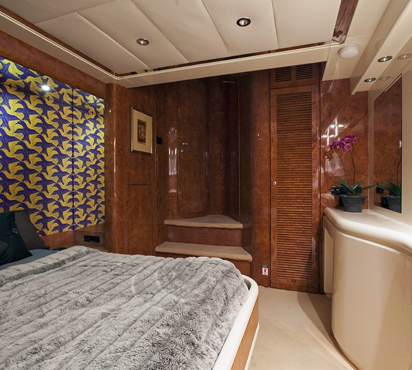 MY DIONE DUE - Master cabin