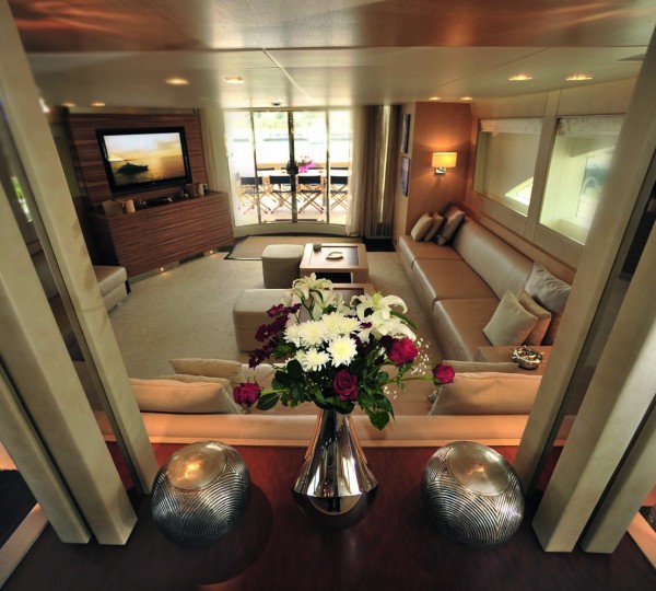 MY ESPRESSO - Aft view salon