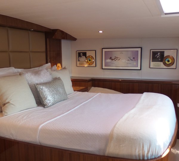 MY FIRST A FENCE - VIP cabin