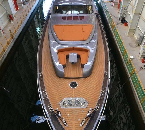 MY GINGER Pershing 115 -  Foredeck