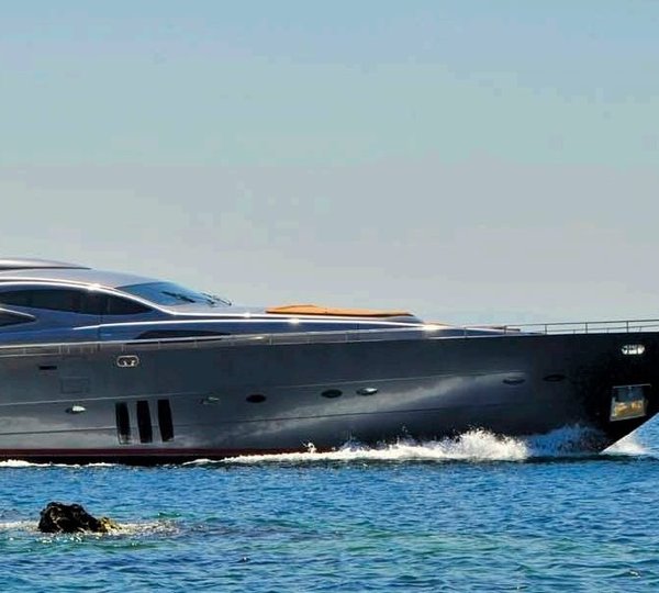 MY GINGER Pershing 115 -  Profile