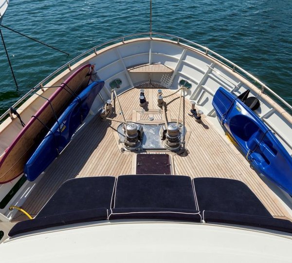 MY HARMONYA - Foredeck