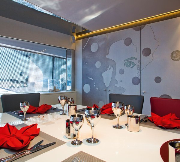 MY JOY ME - Formal dining