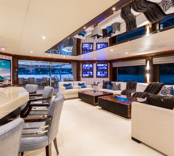 MY KING BABY - upper
 salon