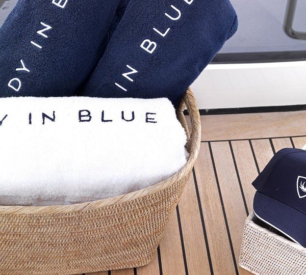 MY LADY IN BLUE - 024