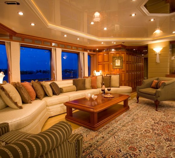 MY LADY M II - Salon