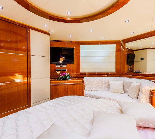 MY LADY MURA - VIP cabin 2