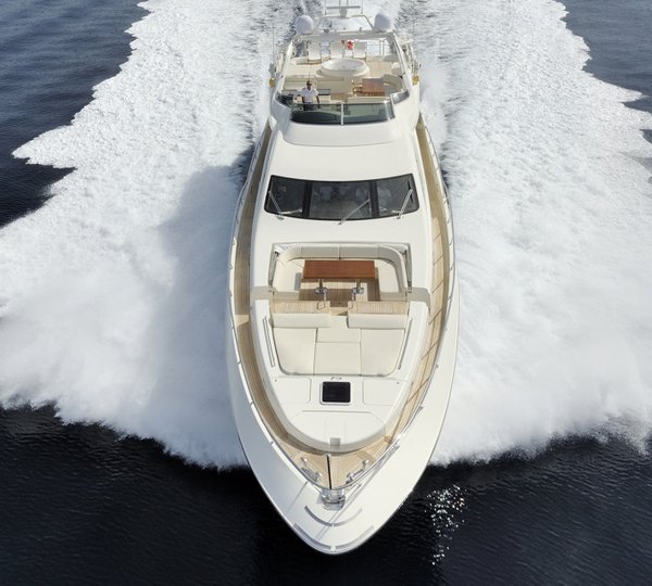 MY LEONARDO - Bow view