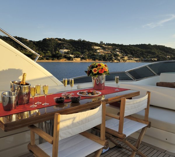 MY LEONARDO - Sundeck dining