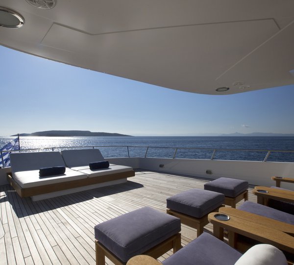 MY LIBRA Y- Sundeck aft
