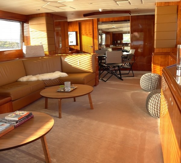 MY MOONRAKER - Salon