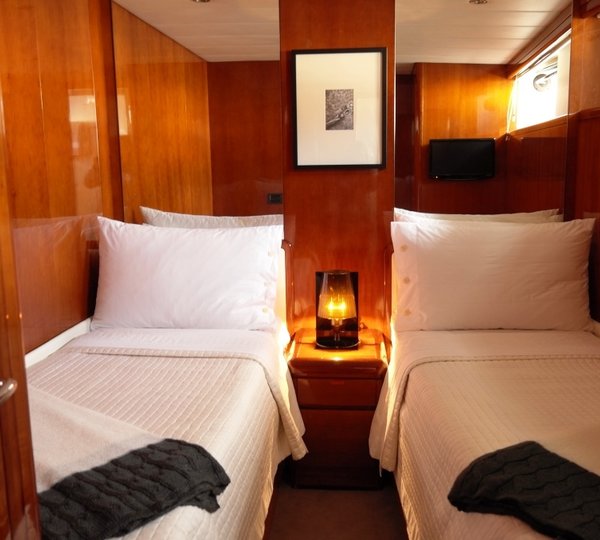 MY MOONRAKER - Twin cabin