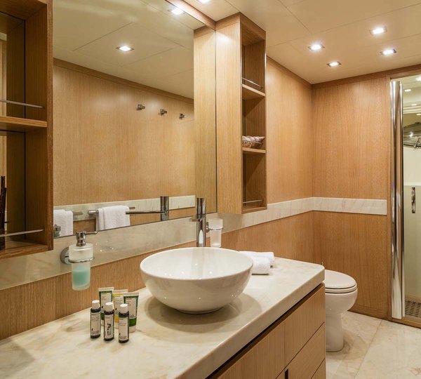 MY MYTHOS - Master ensuite