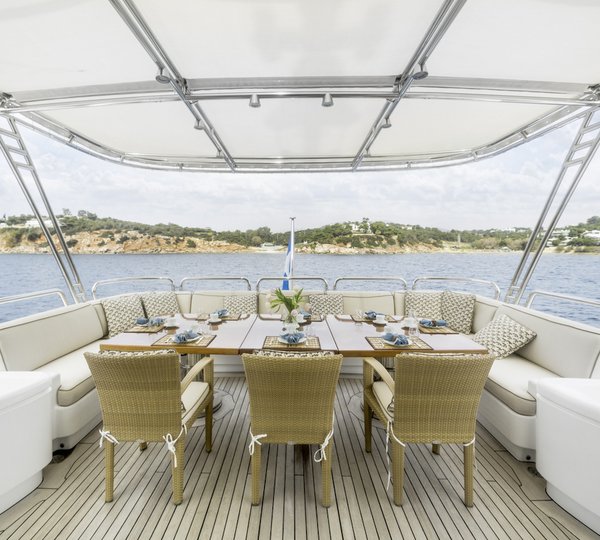 MY OASIS - Upper deck dining