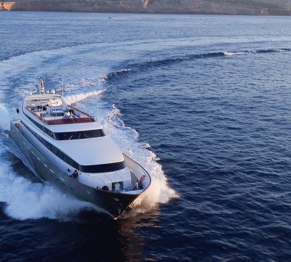 MY OCEAN GLASS - Underway