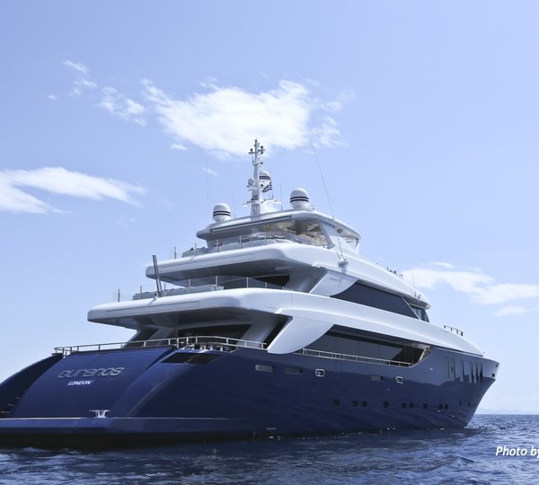 MY OURANOS - Aft view