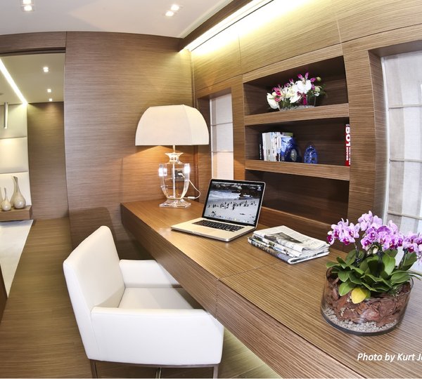 MY OURANOS - Master cabin office