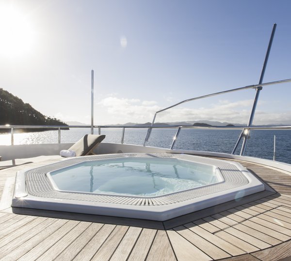 MY RELENTLESS - Jacuzzi