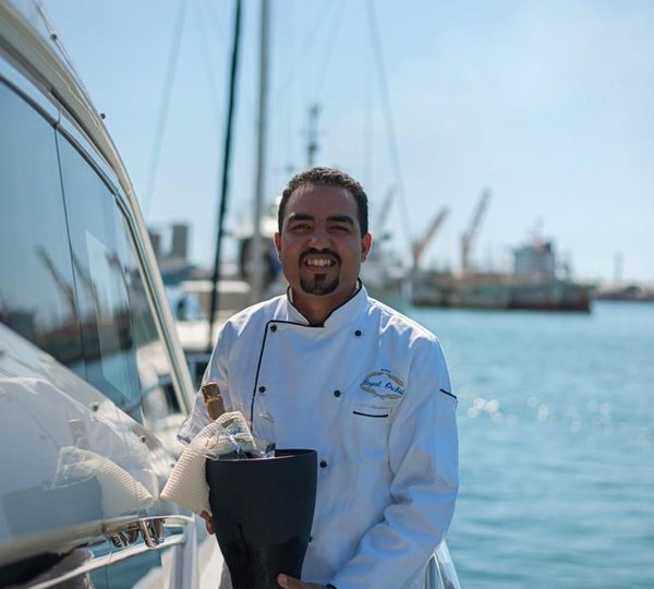 MY ROYAL ORCHID - Crew