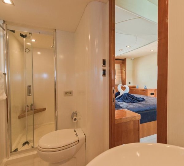 MY ROYAL ORCHID - Master ensuite