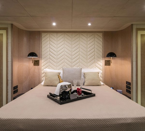 MY SAINT 112 - Master cabin bed