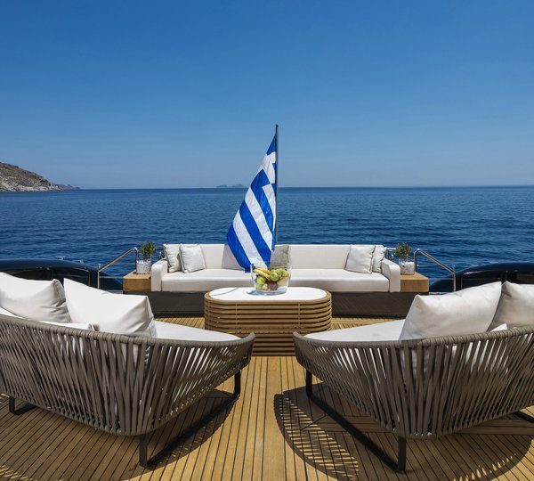 MY SAINT 112 - Seating