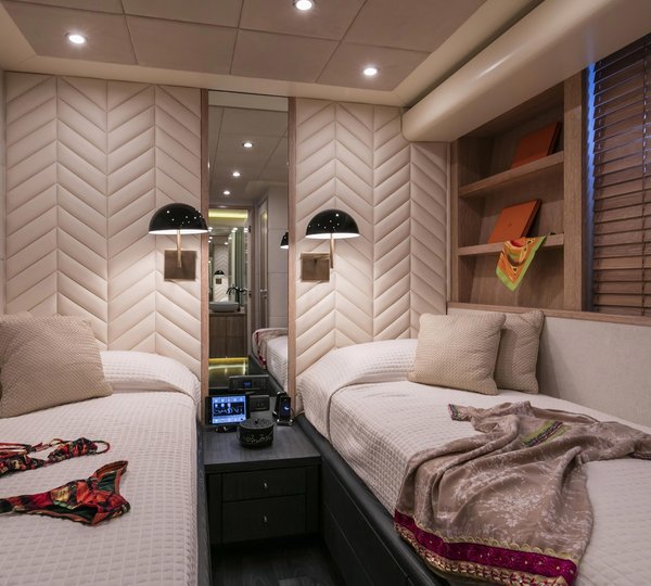 MY SAINT 112 - Twin cabin