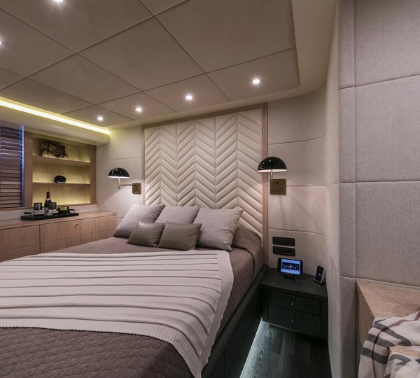 MY SAINT 112 - VIP cabin