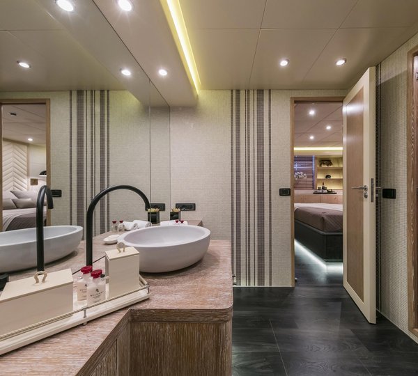 MY SAINT 112 - VIP ensuite