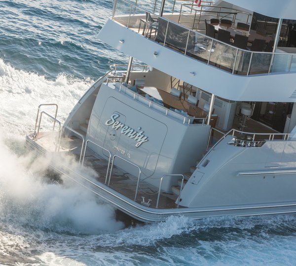 MY SERENITY 133 - Stern shot