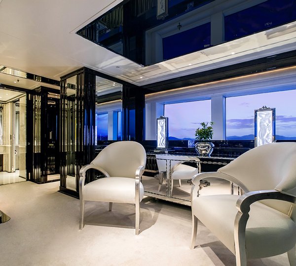 MY SILVER ANGEL - Master lounge space