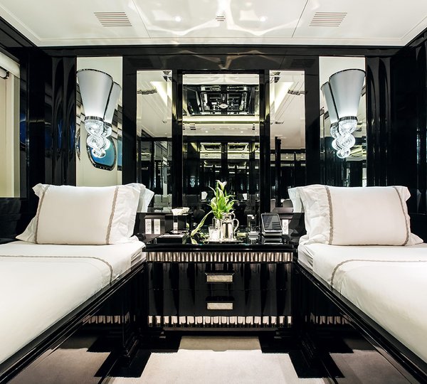 MY SILVER ANGEL - Twin cabin lower deck