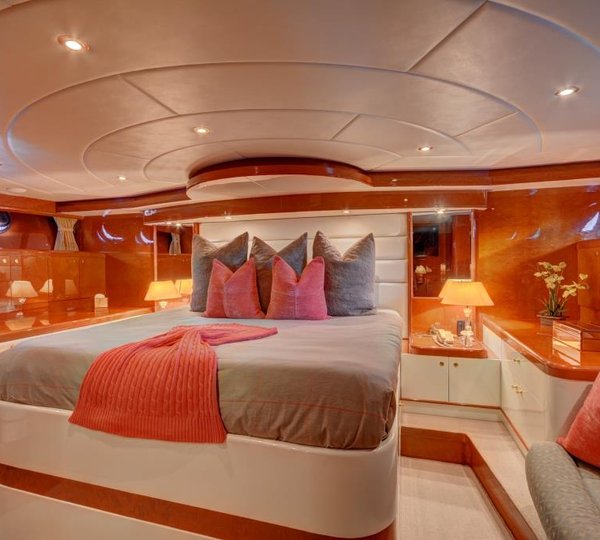 MY SIXTY SIX - VIP cabin