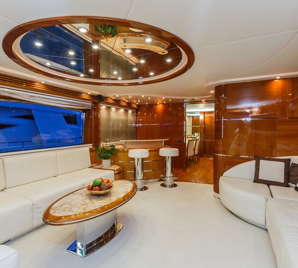 MY VELLMARI -  Salon